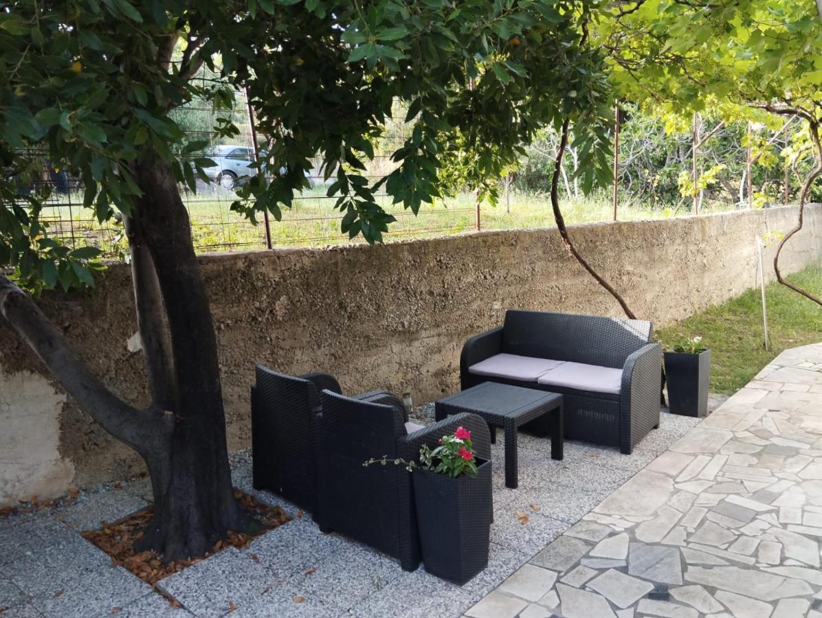 M&M Pelivan Apartments Solin Exterior photo
